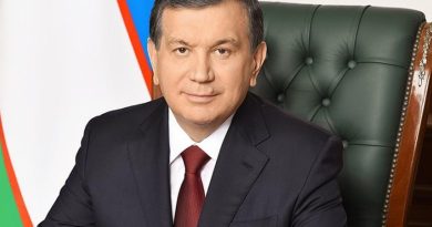 Узбекистан: власти Ташкента купили около 5000 портретов Мирзиеева