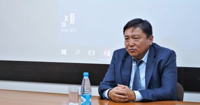 Кыргызстан: чиновник, подозреваемый в коррупции, признал вину и вернул в бюджет $30 тысяч