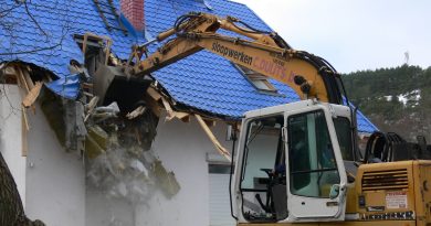 Uzbekistan: bailiffs were tried to set fire during the demolition of the house