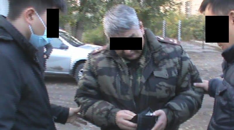 Kyrgyzstan: head of correctional colony detained while accepting bribe