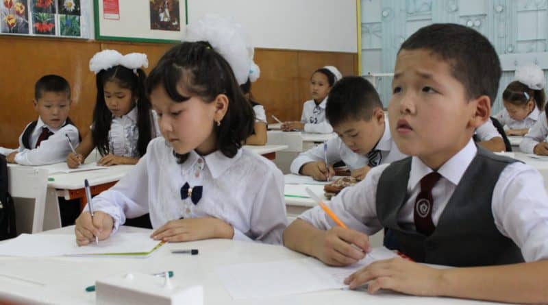 Кыргызстан: чиновники присвоили деньги, предназначенные на строительство школы