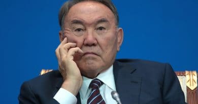Казахстан: банковским счетам семьи Назарбаева грозит арест