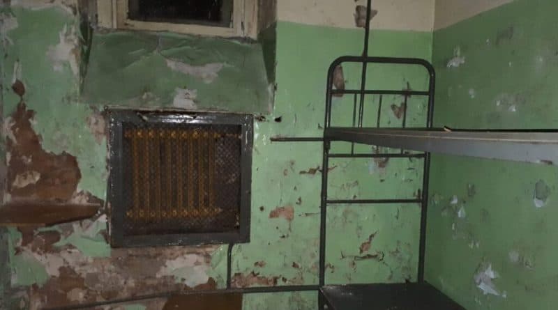 Кыргызстан: правозащитники возмущены условиями содержания юриста Токтакунова